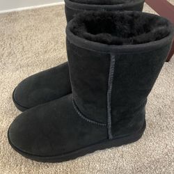 Black UGG
