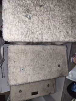 Free 3 steps stairs for pets to get on bed or counter or couch