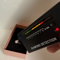 VVS1 Engagement Ring!