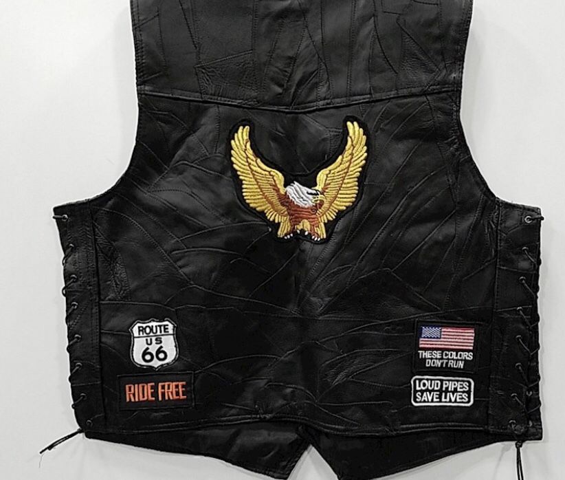 MEN’S DIAMOND PLATE BUFFALO LEATHER VEST