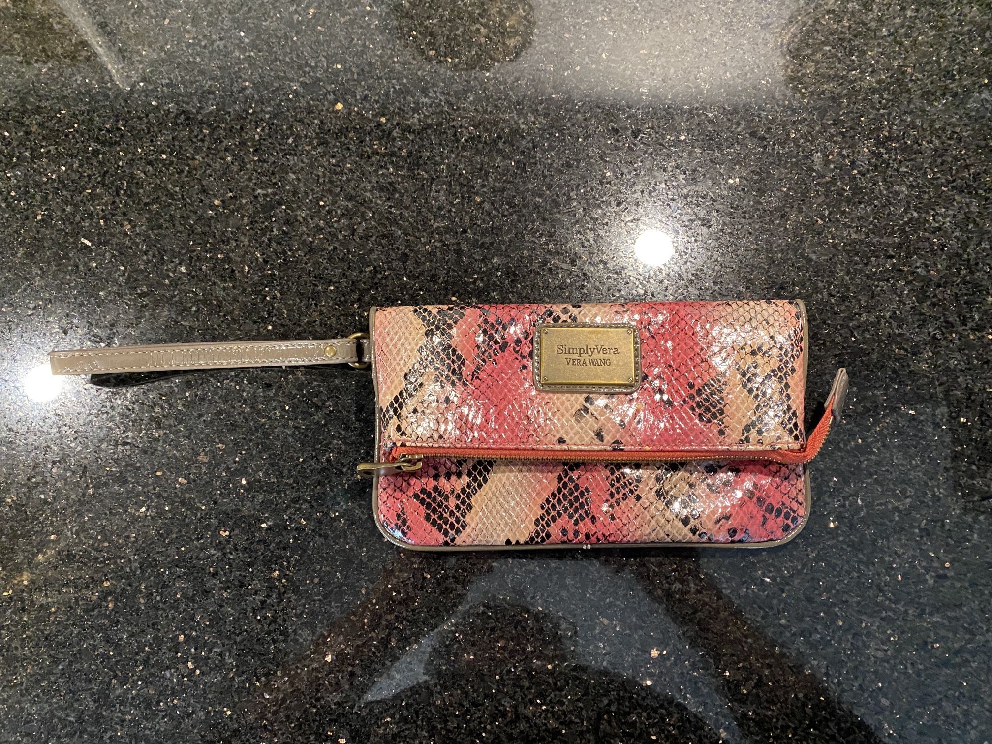 Simply Vera Vera Wang Foldover Wristlet Handbag Clutch Wallet Purse Pink 8x8”