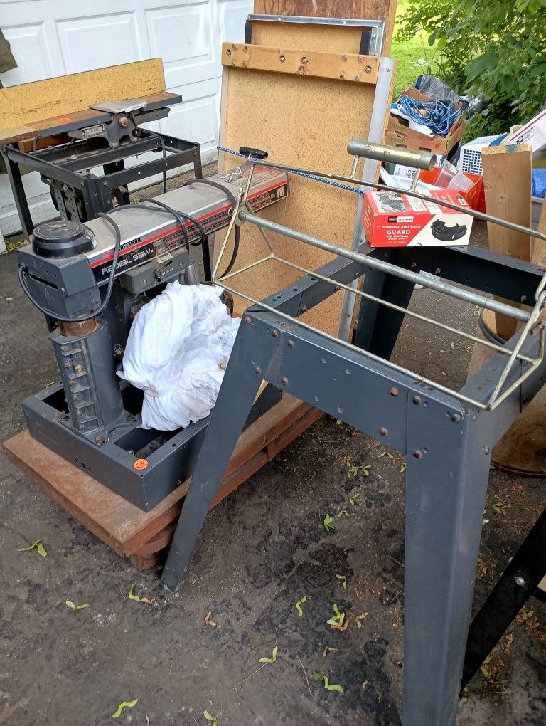 Craftsman 10" Articulating Radial Saw
