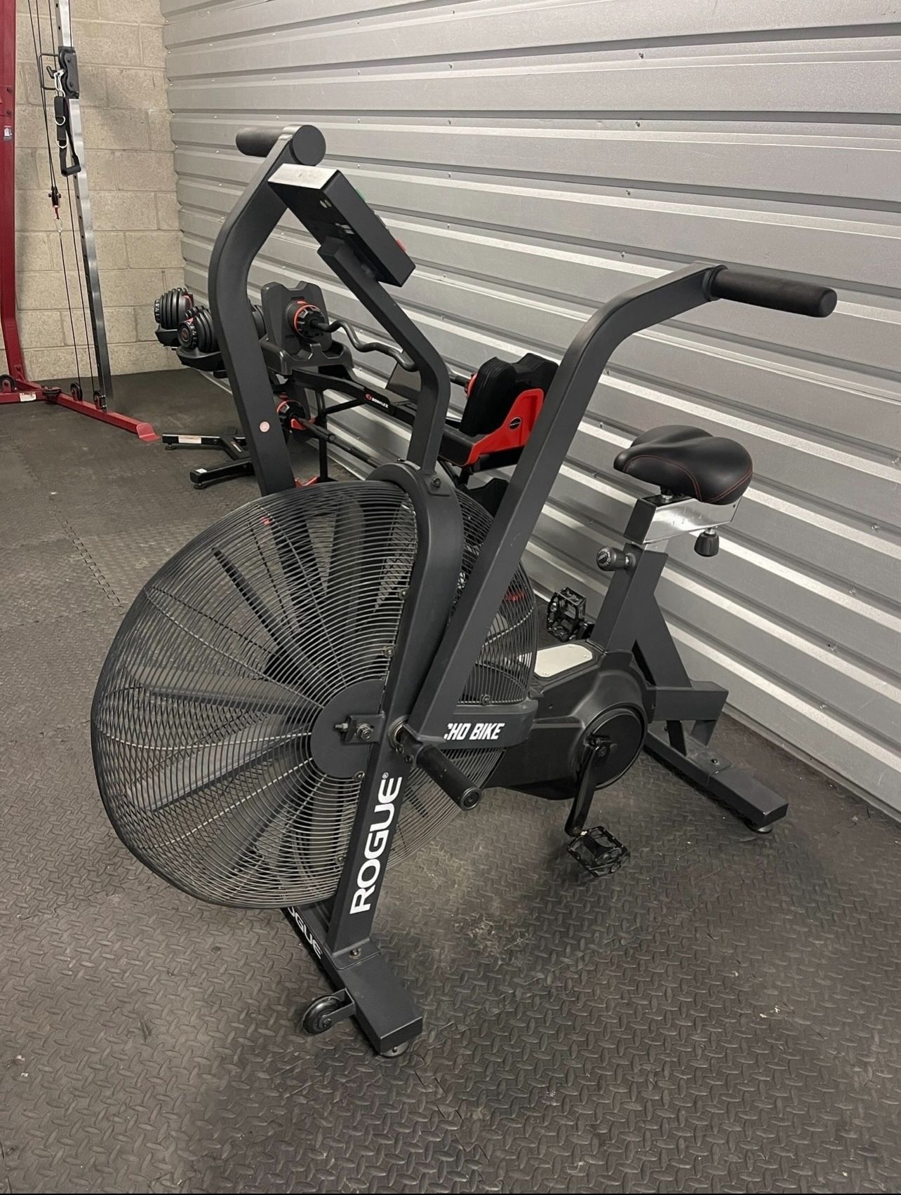 Rogue Echo Air Bike V2… Home Gym Fitness….
