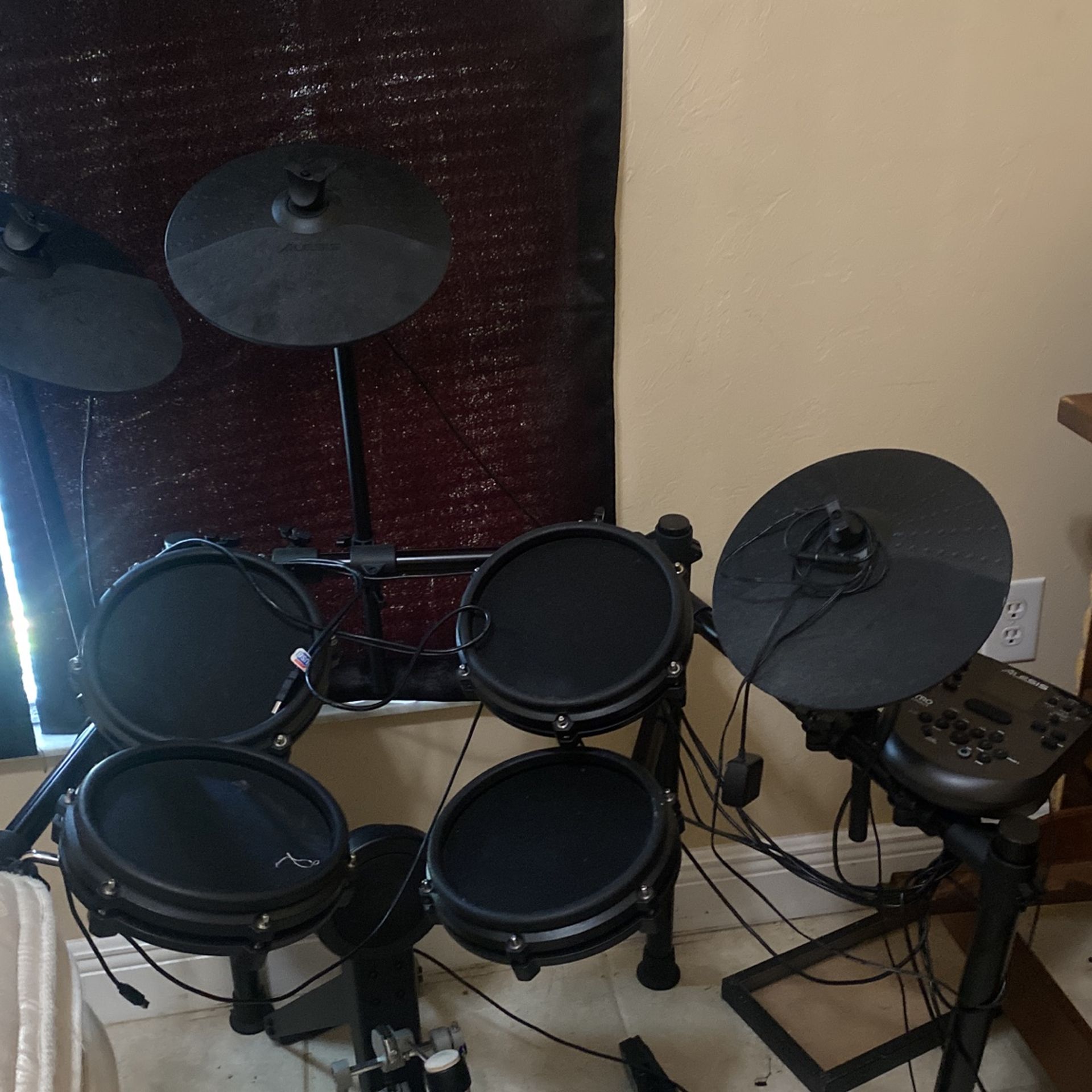 Alesis Electric Drum Set 