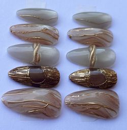 Handmade Almond Press On Nails in Medium Size