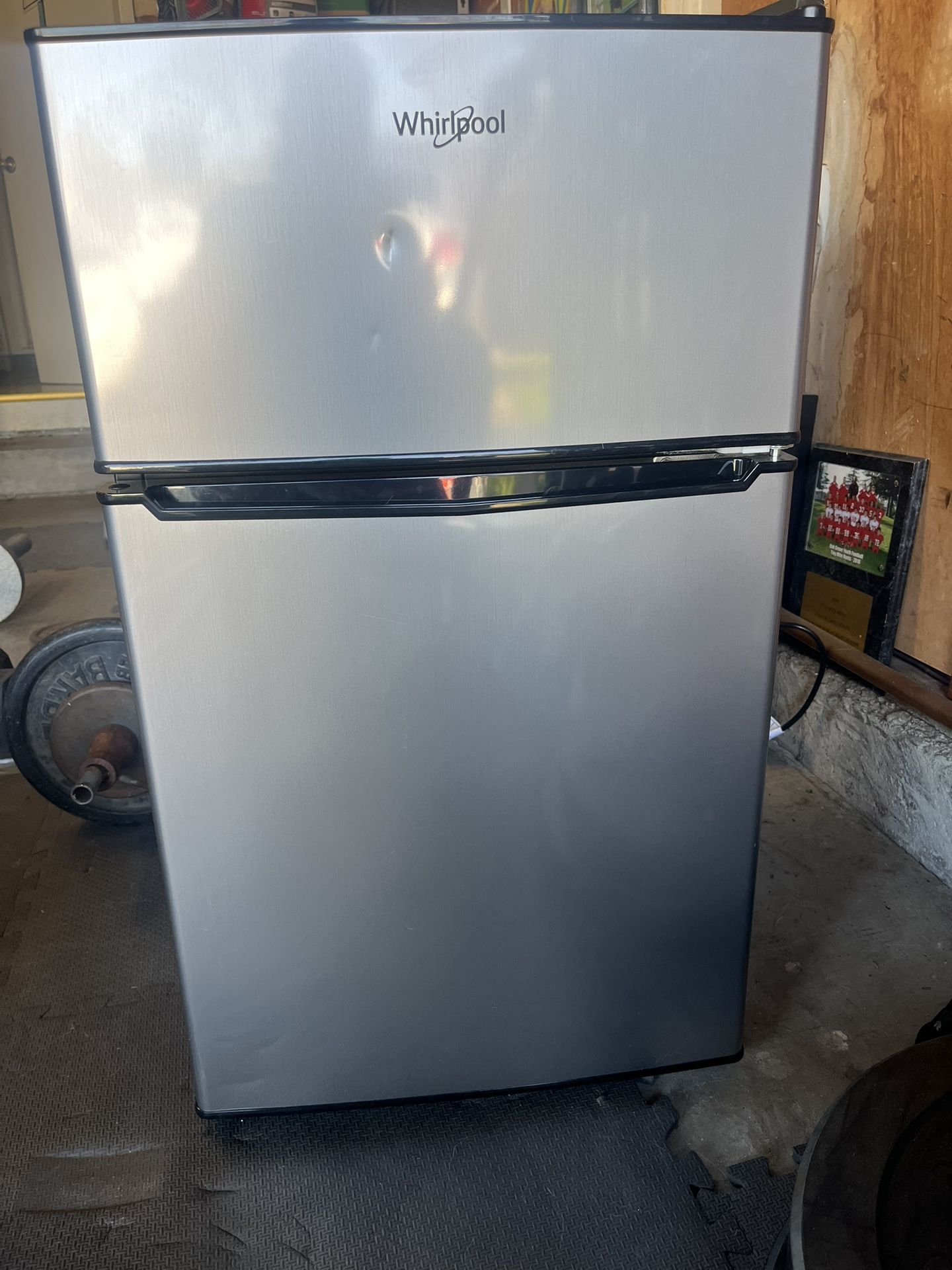 Whirlpool Mini Fridge Model WH31S1E