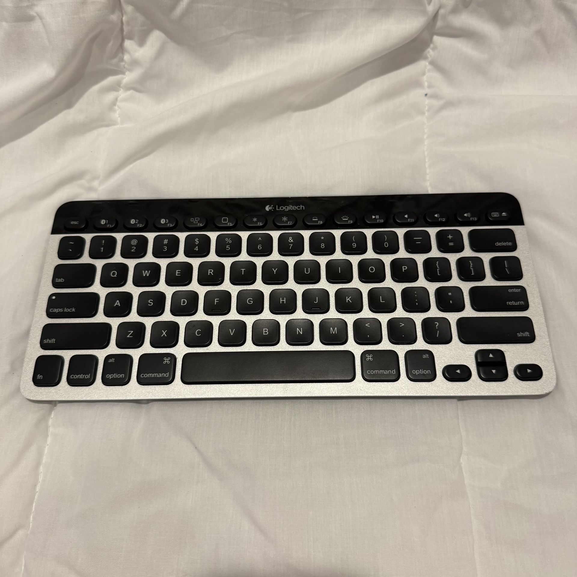Logitech K811 Wireless Keyboard
