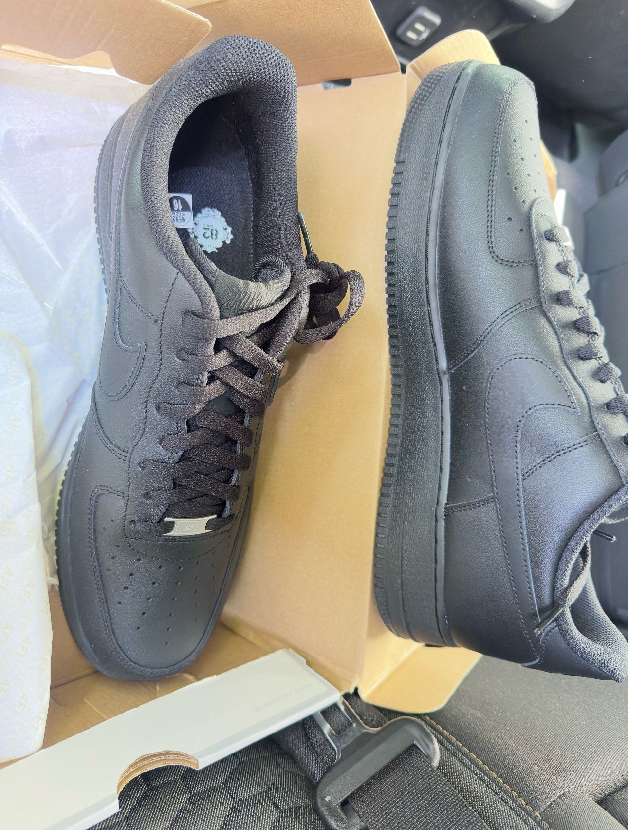 Nike Air Force 