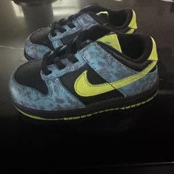 Nike Blue Acid Suede Size 7  