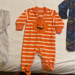 CARTERS & GERBER SLEEPING ONESIES FOR BOY $5 EACH