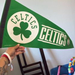 Celtics Pendant Decor