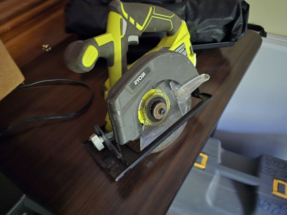 2 x Ryobi Circular Saw with Battery