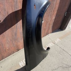 Early 80 Toyota 4wd Pickup Passenger Front Fender 