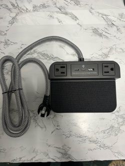 Nonstop P Universal charging station
