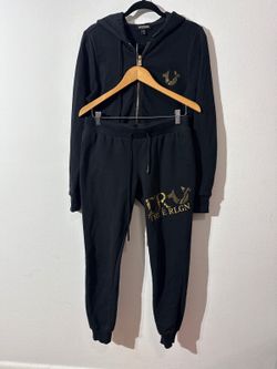 True Religion Buddha World Tour 2 PC Sweatsuit Tracksuit women’s Joggers Set