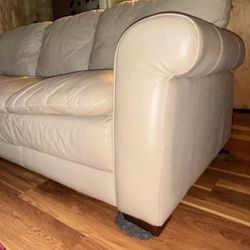 Furniture for Prices Negotiable‼️