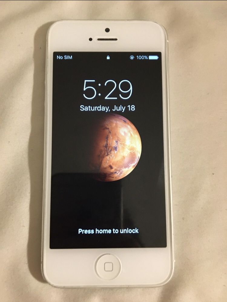 iPhone 5- White - 16gb - Unlocked 