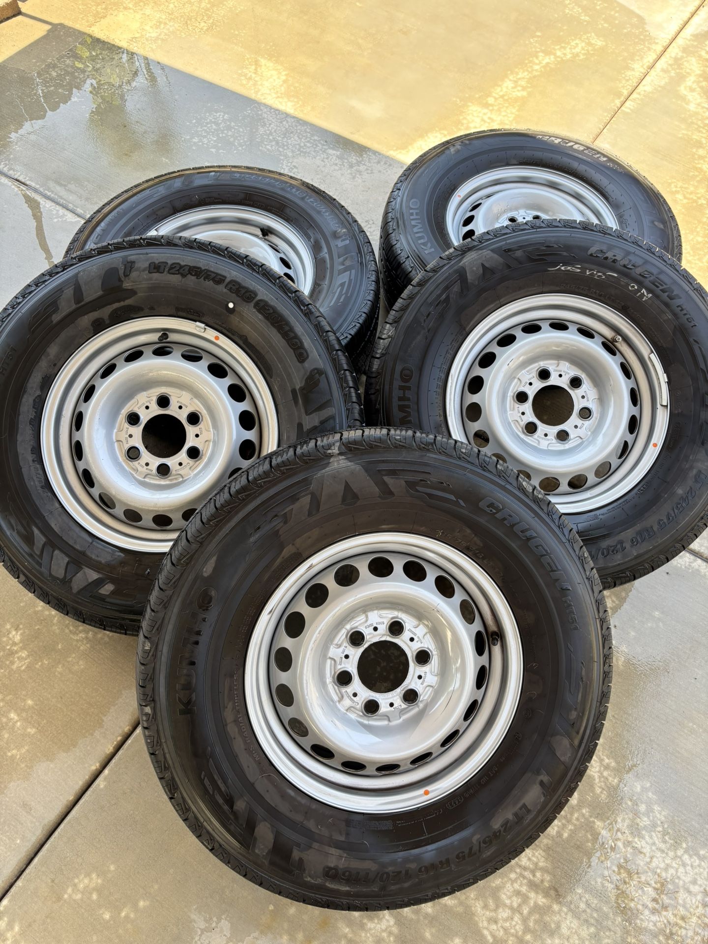 2022/25 Mercedes sprinter Wheels and tires. Only 1,500 Miles In Service. No TBS. $500