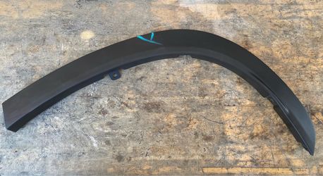 20-25 Toyota highlander rear left wheel arch molding(OEM) 75088-0E030