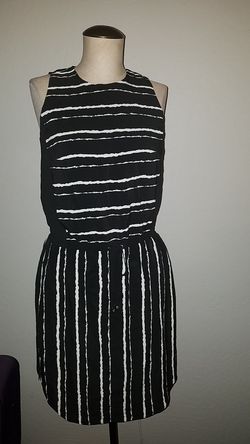 New Sz 2 women's Vince Camuto casual comfortable drawstring waist sleeveless tank dress black and white summer