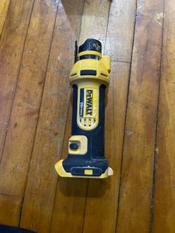DEWALT 20V MAX Cordless Cut-Out Tool – Tool Only