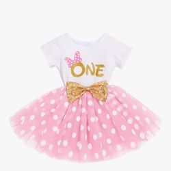 Beautiful ONE 1 YR OUTFIT New Pick Up In Pomona $15
