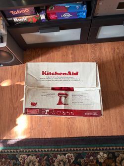 Kitchenaid Stand Mixer plus attachments