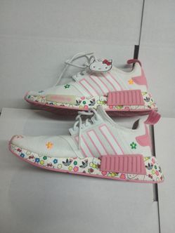 Hello Kitty tennis shoes