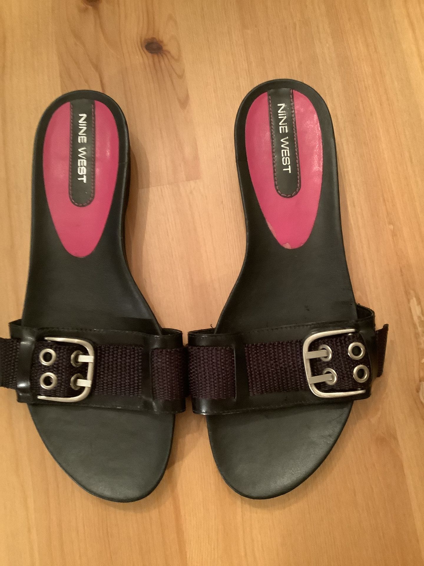 Nine West Slip-ons Size 7.5 M