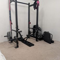 Titan Fitness Squat Rack