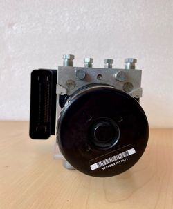 OEM Toyota Tundra ABS Control Module (07-13)