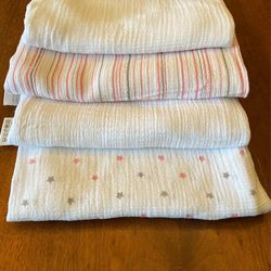 4 Aden+Anais Muslin Blanket/Swaddler