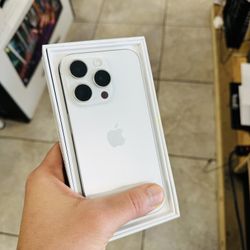 iPhone 15 Pro Unlocked