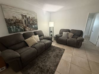 Reclining Sofa & Loveseat Set – Excellent Condition