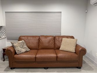 Carianna Leather Sofa with bed