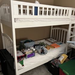 Like New Twin Bunk Bed