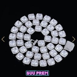 18” GLACIER CLUSTERED TENNIS CHAIN IN WHITE GOLD