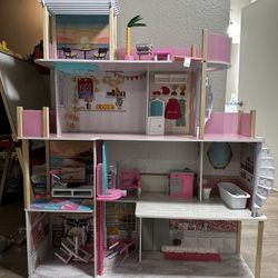 Members Mark Doll House  OBO