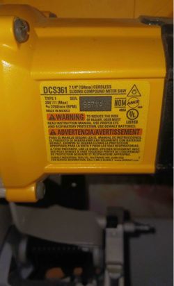Cordless DeWalt 7 1/ 4” Compound Mitre Saw