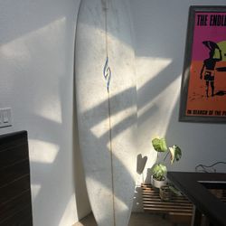 7’6 Fun Surfboard With Leash 