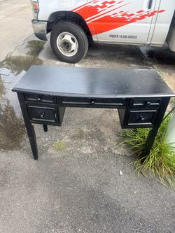 Free. Needs paining but can’t take.