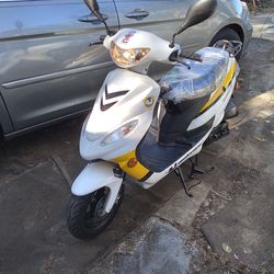 Icebear scooter 2019.50 cc 2020 icebear scooter 50.cc