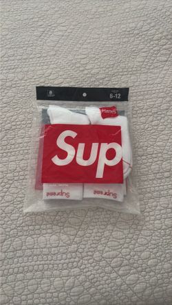 Supreme socks