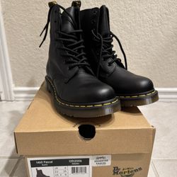 Dr. Martens 