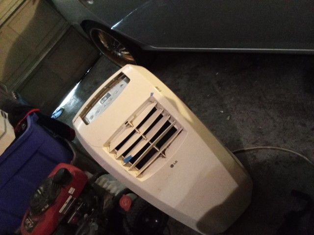 LG Air Conditioner/Air Dehumidifier/Fan