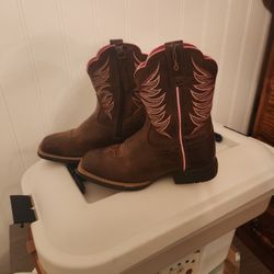 Like New Little Girls SZ10 Ariat Boots