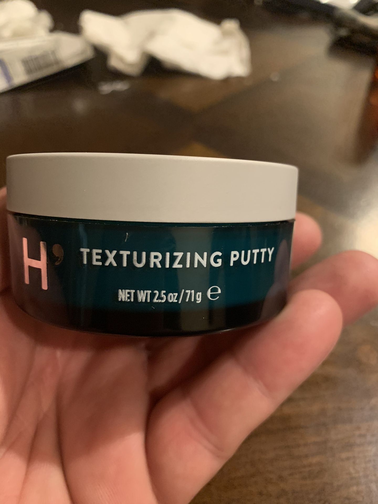 Harry’s texturizing putty