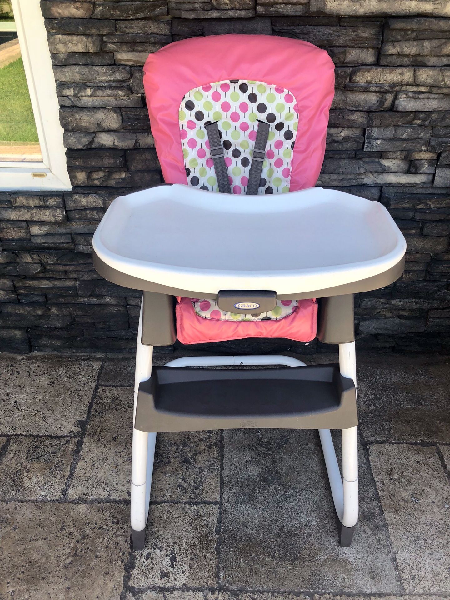 PRACTICALLY NEW GRACO 4 in 1 HIGH CHAIR