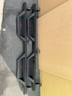 2020 Toyota Tacoma side steps