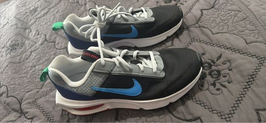 Nike  Sneakers